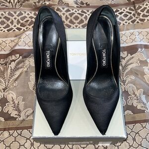 Tom Ford Suede Pumps